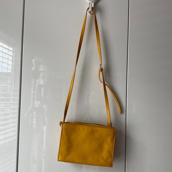 ✨Botkier New York Warren City Leather Purse Yellow - Picture 8 of 12